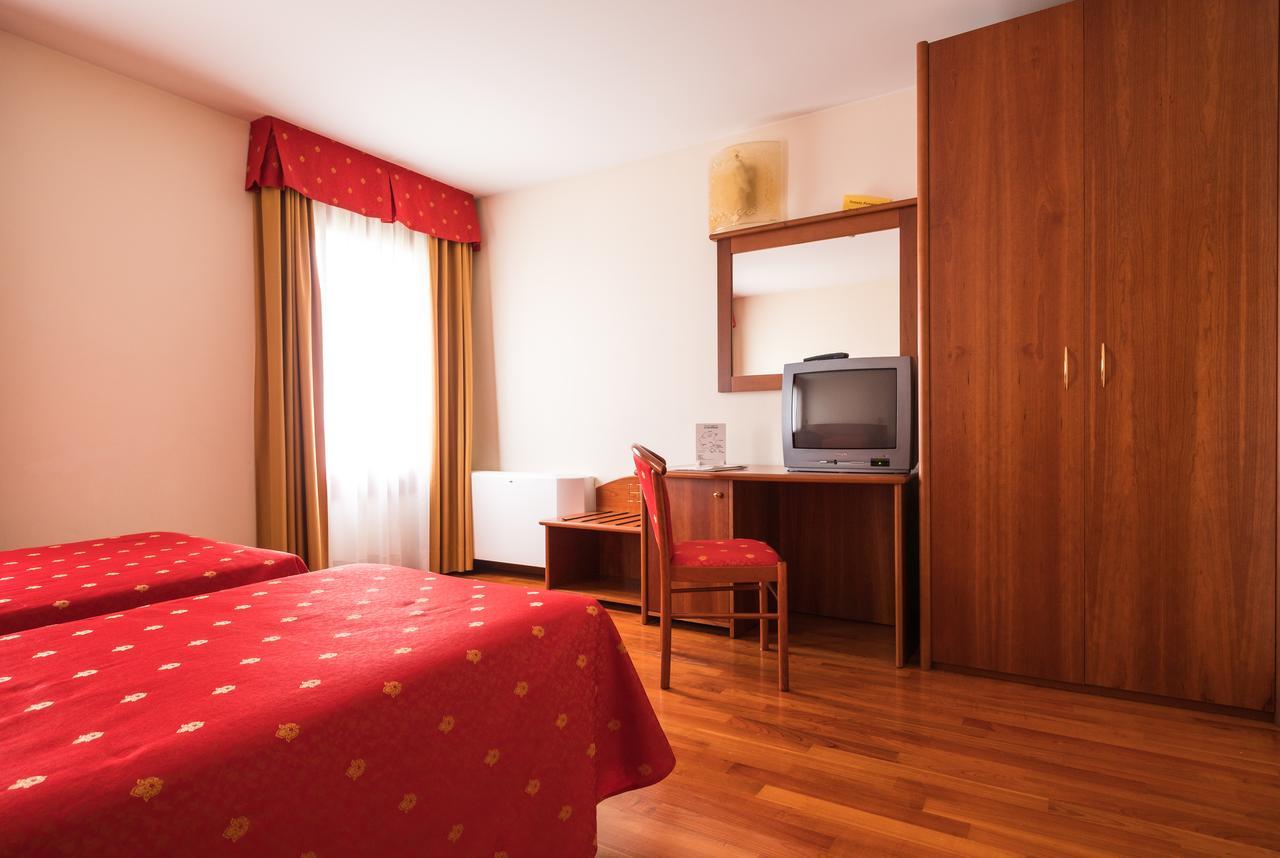 Hotel Dall'Ongaro Ghirano Zewnętrze zdjęcie